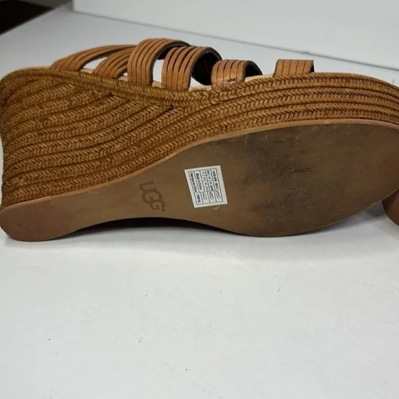 UGG Melinda platform wedge size 11 - Picture 7 of 7